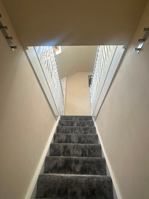 Room Endsleigh Close in Greater London