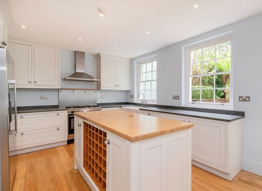 House Addison Avenue in Greater London
