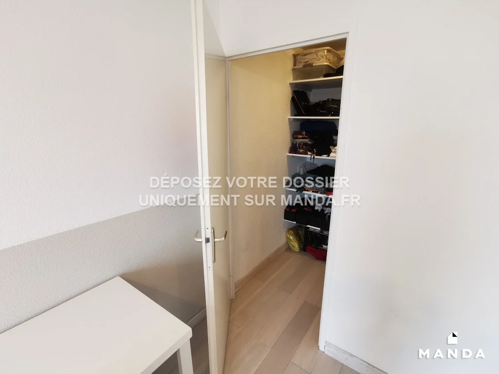 Chambre Avenue Roger Salengro à Villeurbanne