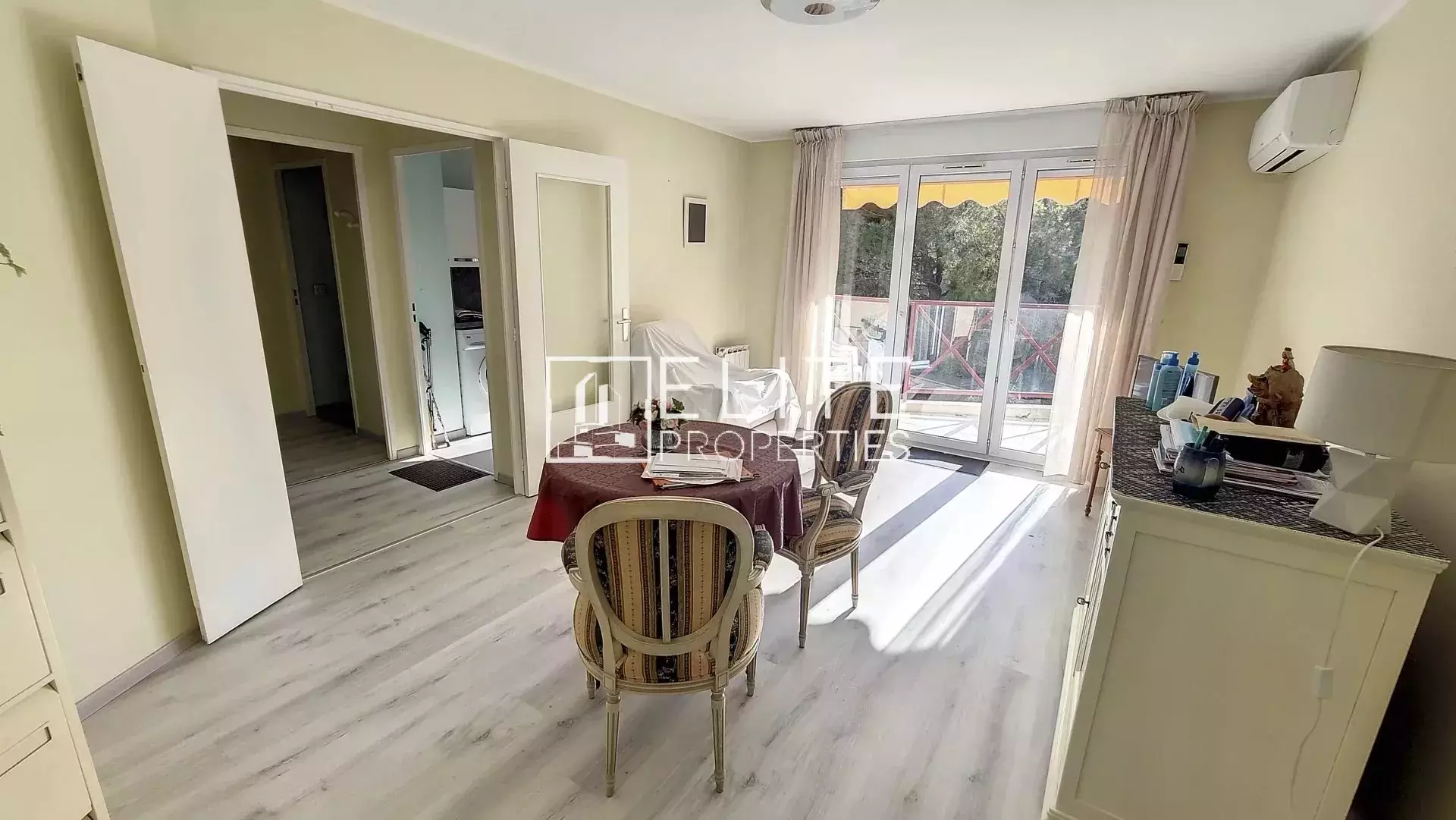Flat Corniche Bénard in Mouans-Sartoux
