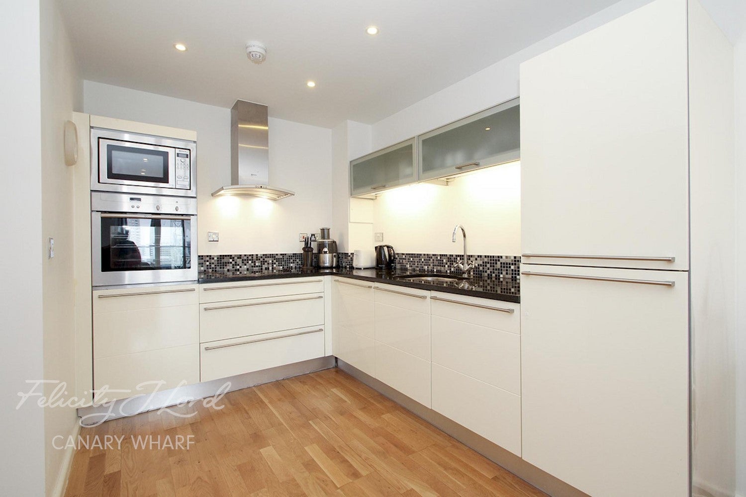 Flat Millharbour in Greater London
