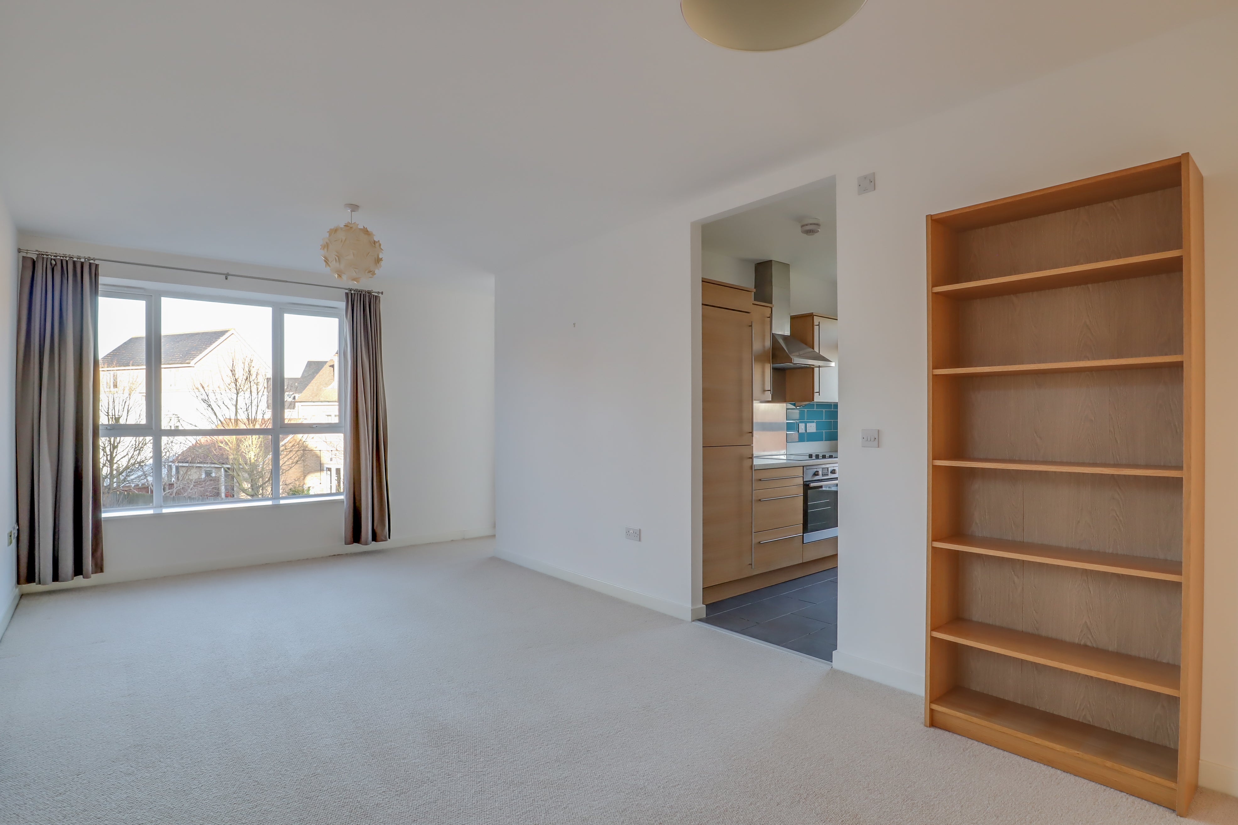 Flat Chieftain Way in Cambridge