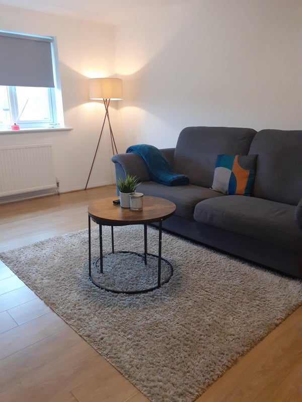 Room Greenway Close in Greater London