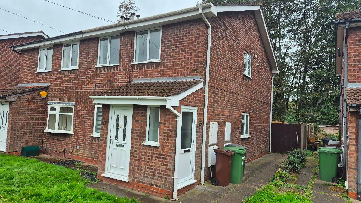 Flat Pickwick Place in Wolverhampton