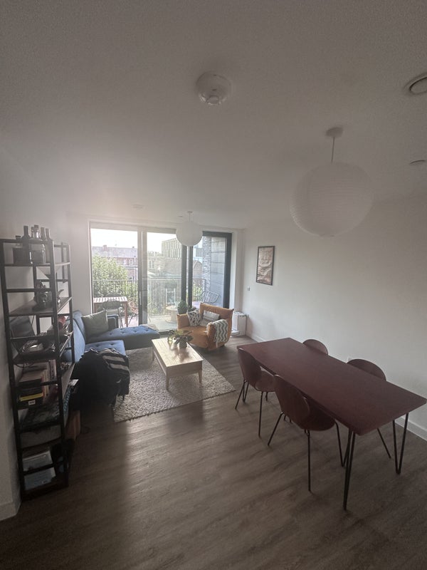 Room Granary Street in Greater London