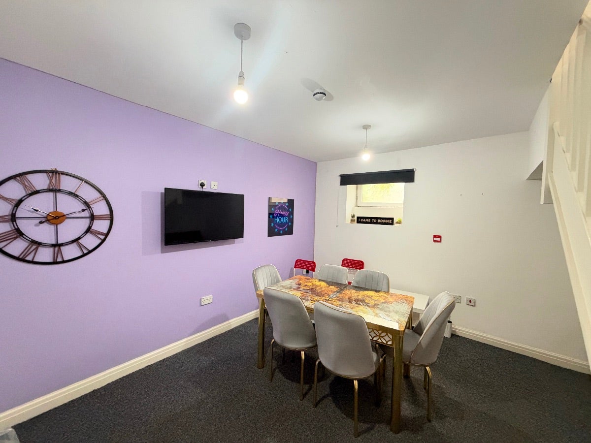 Room Picton Road in Liverpool
