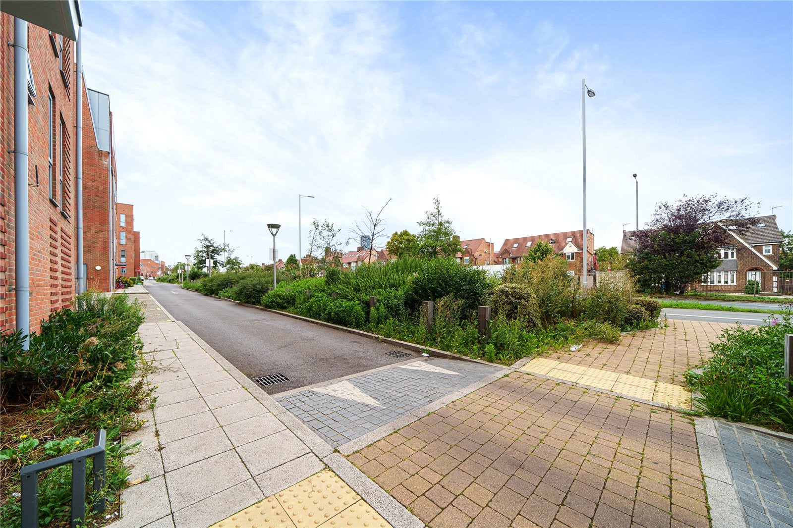 Flat Cezanne Road in Greater London