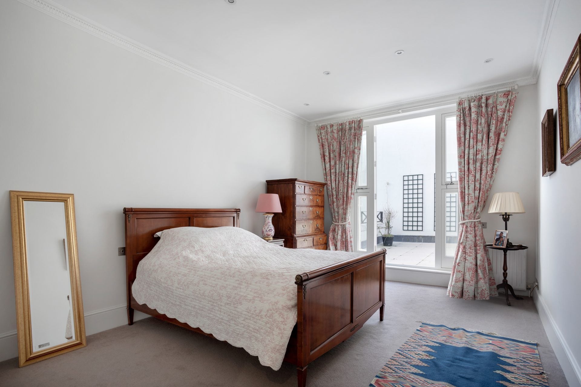 Flat Cranley Gardens in Greater London