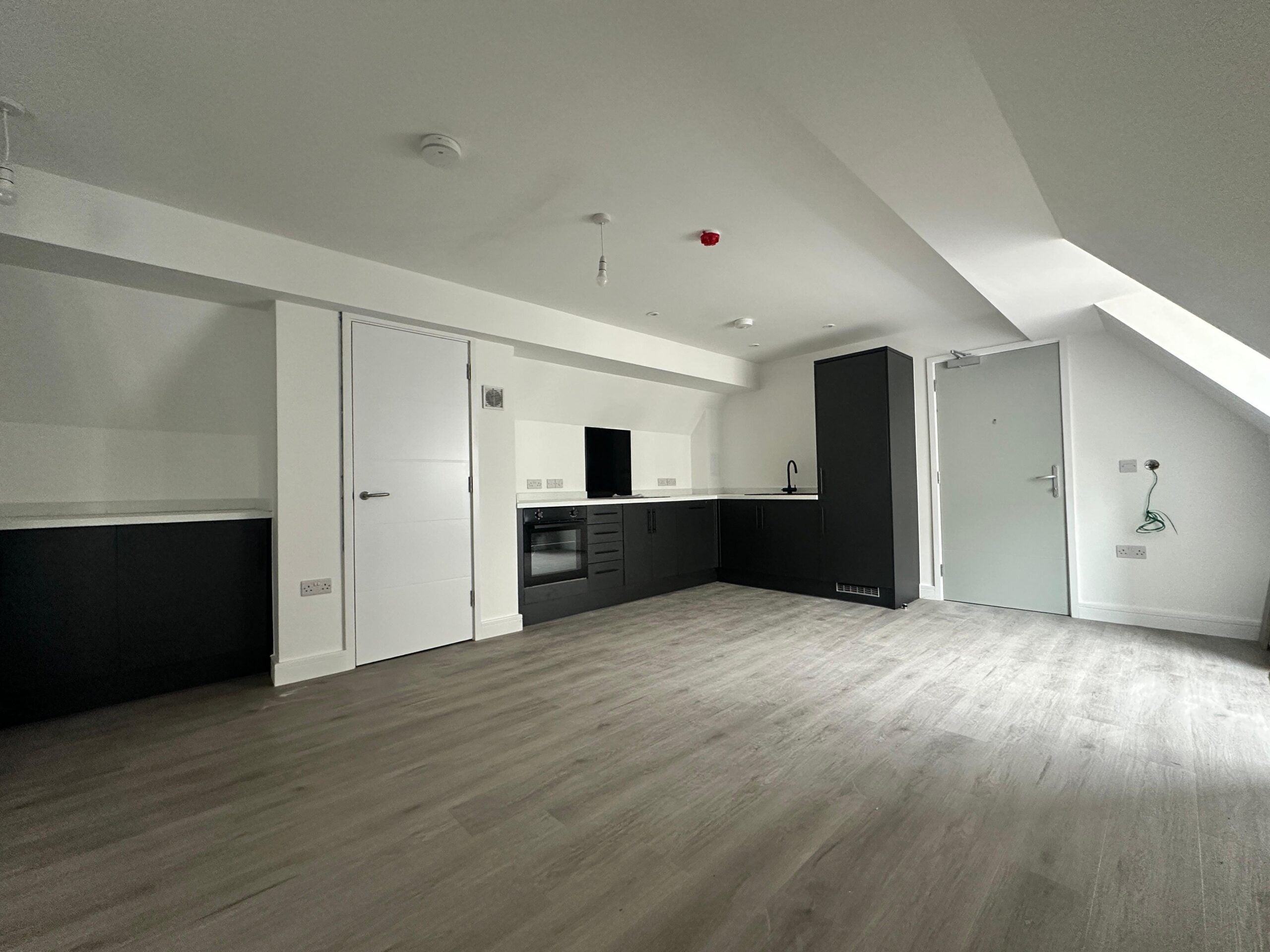 Flat Flamborough Close in Peterborough