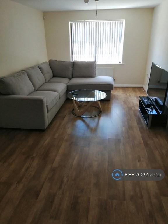 Flat Dunster Close in Rugby