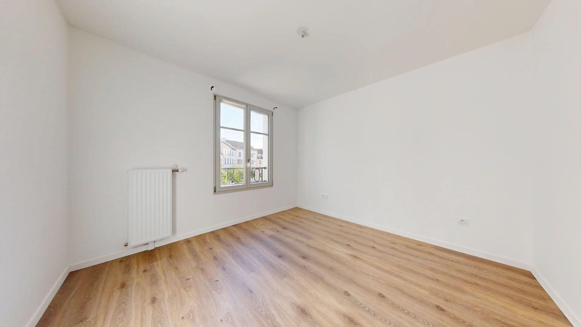 Appartement Rue Stéphane Charbonnier à Pontoise