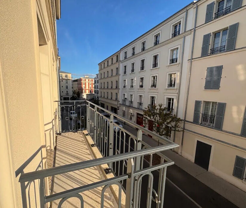 Appartement Rue Stéphane Charbonnier à Pontoise