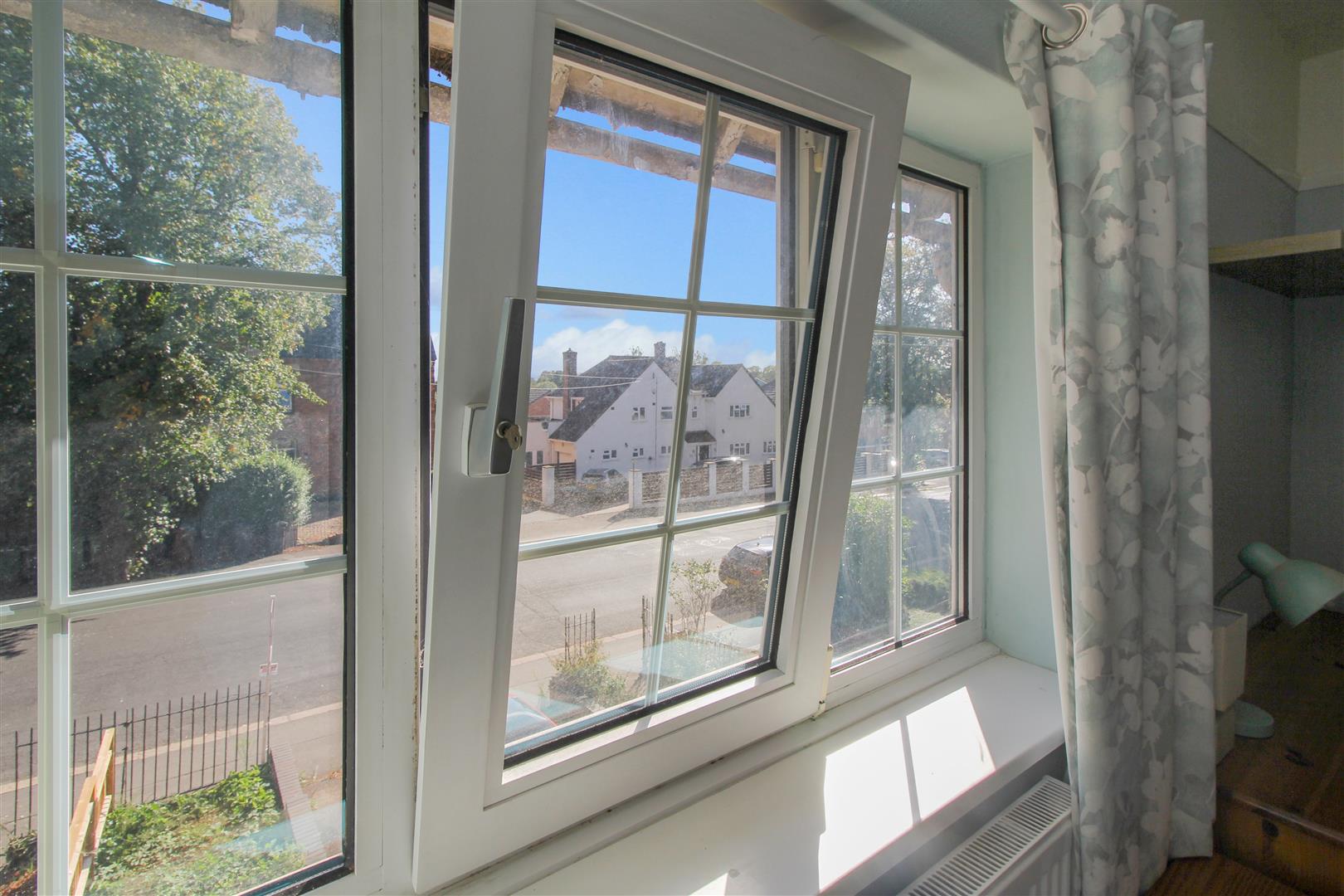 Room Midland Road in Wellingborough