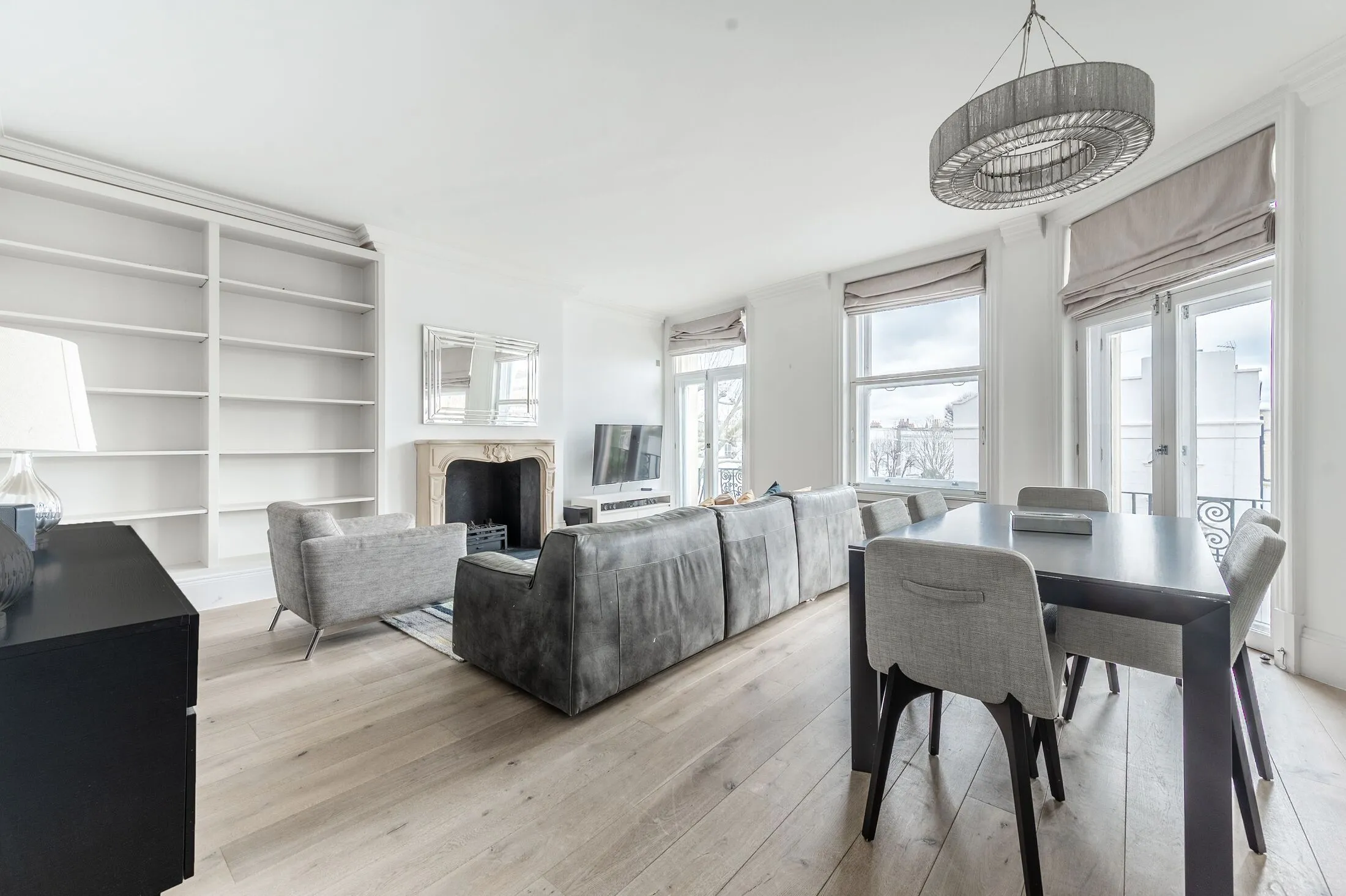 Flat Marloes Road in Greater London