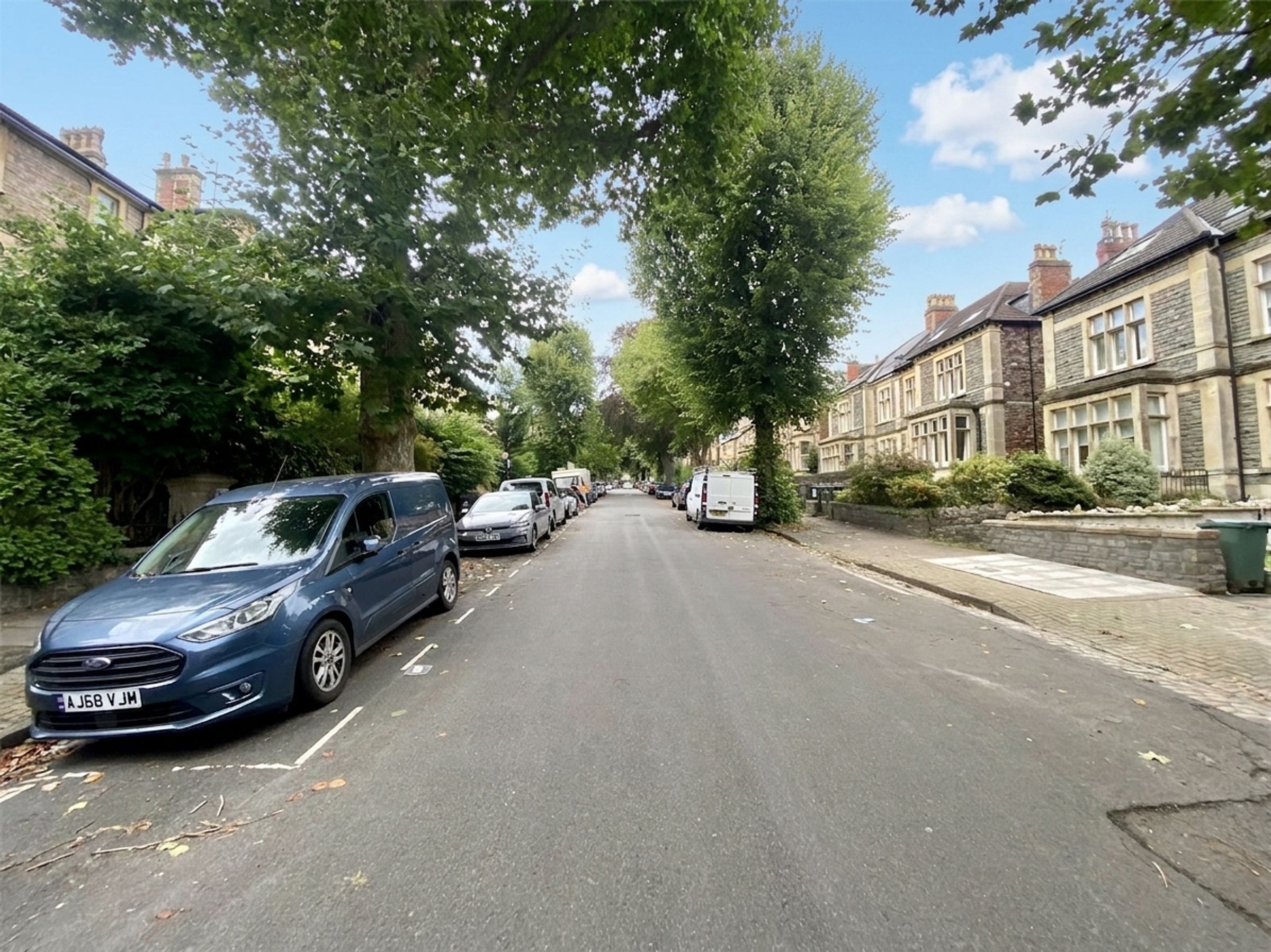 Flat Saint Johns Road in Bristol