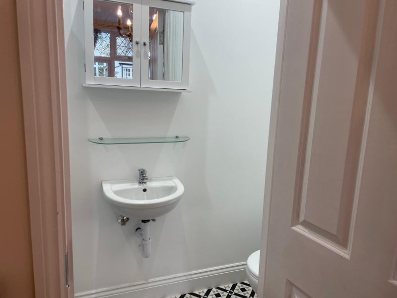 Room The Ridgeway in Greater London