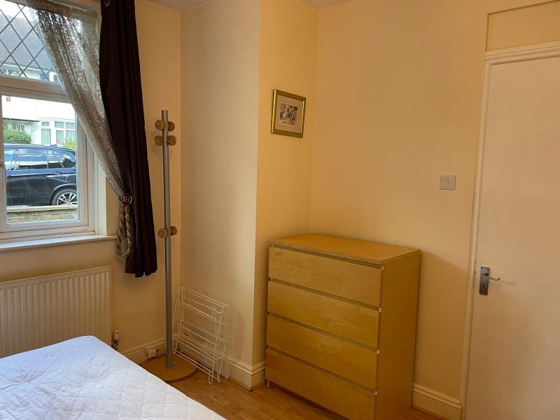 Room The Ridgeway in Greater London