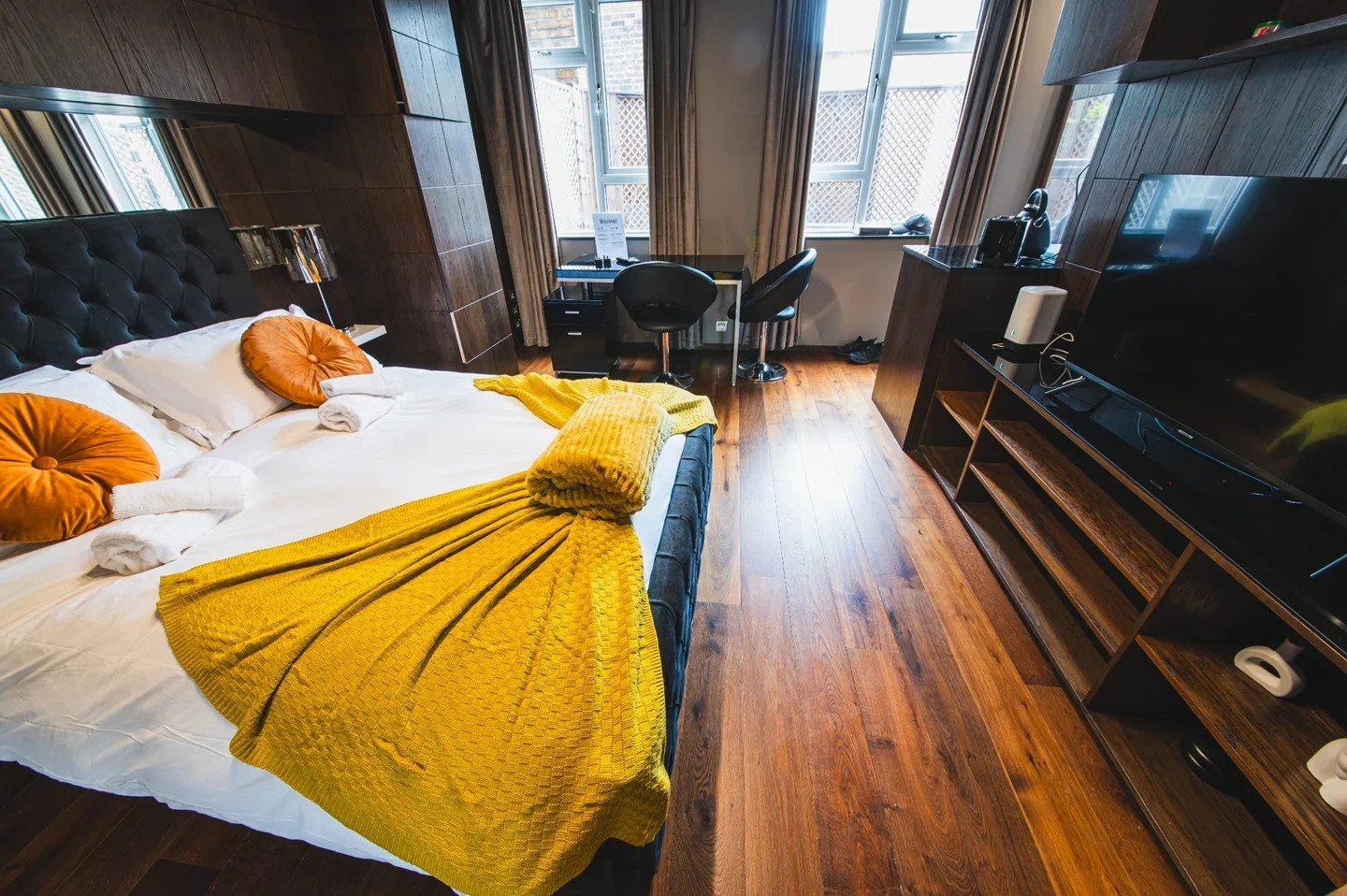 Flat Wilton Road in City of Westminster