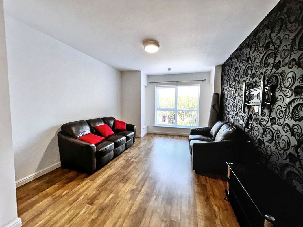 Flat Coniston Place in Gateshead