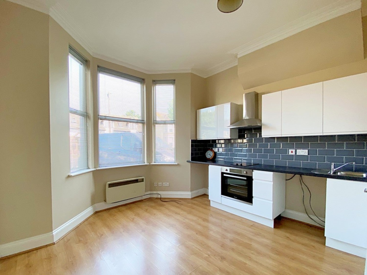 Flat York Road in Southend-on-Sea