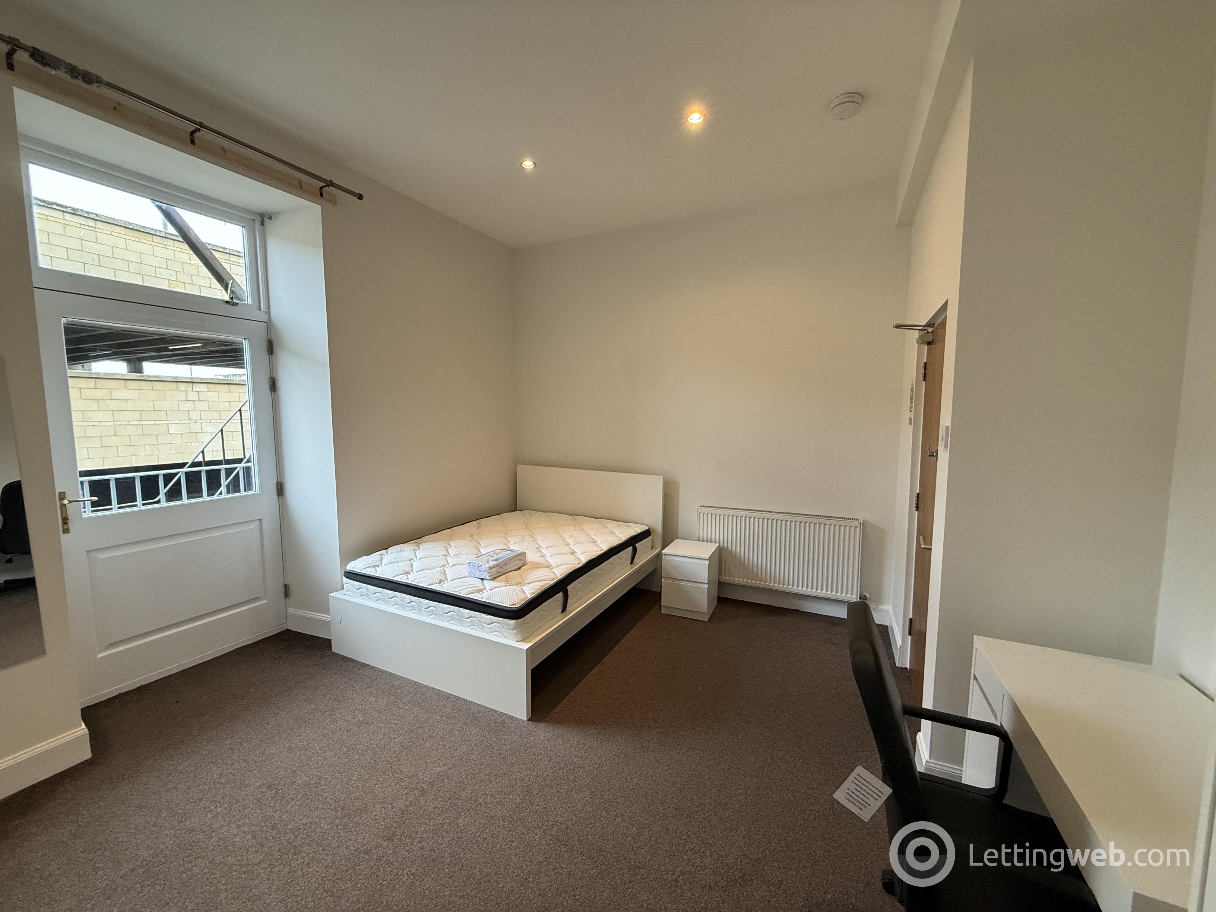 Room Commercial Street in Dundee