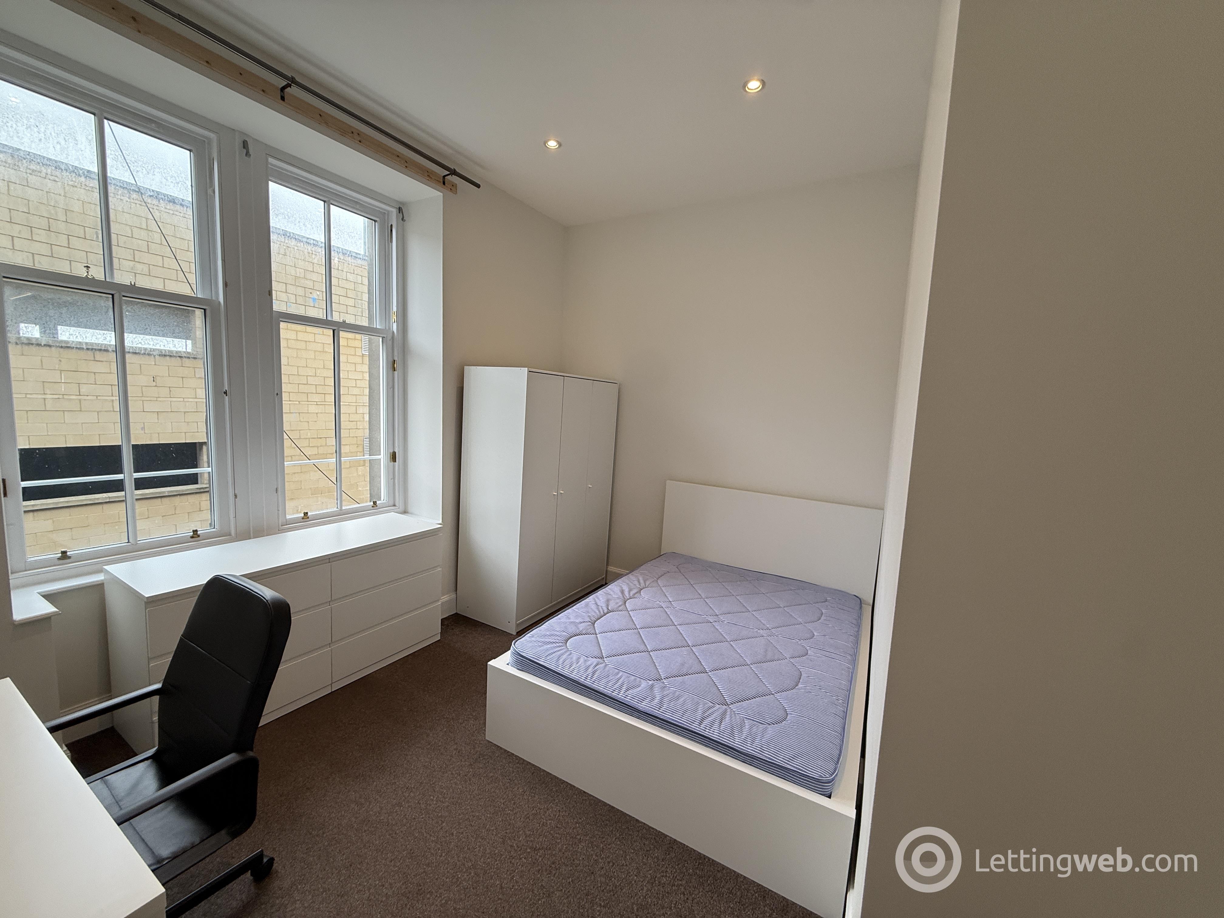 Room Commercial Street in Dundee