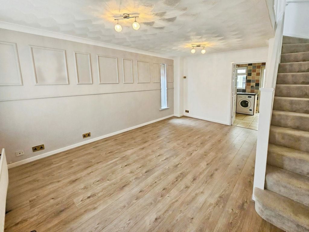 Flat Cherrytree Court in Bebside