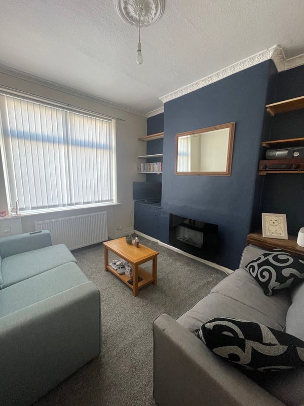 Room Mora Street in Manchester