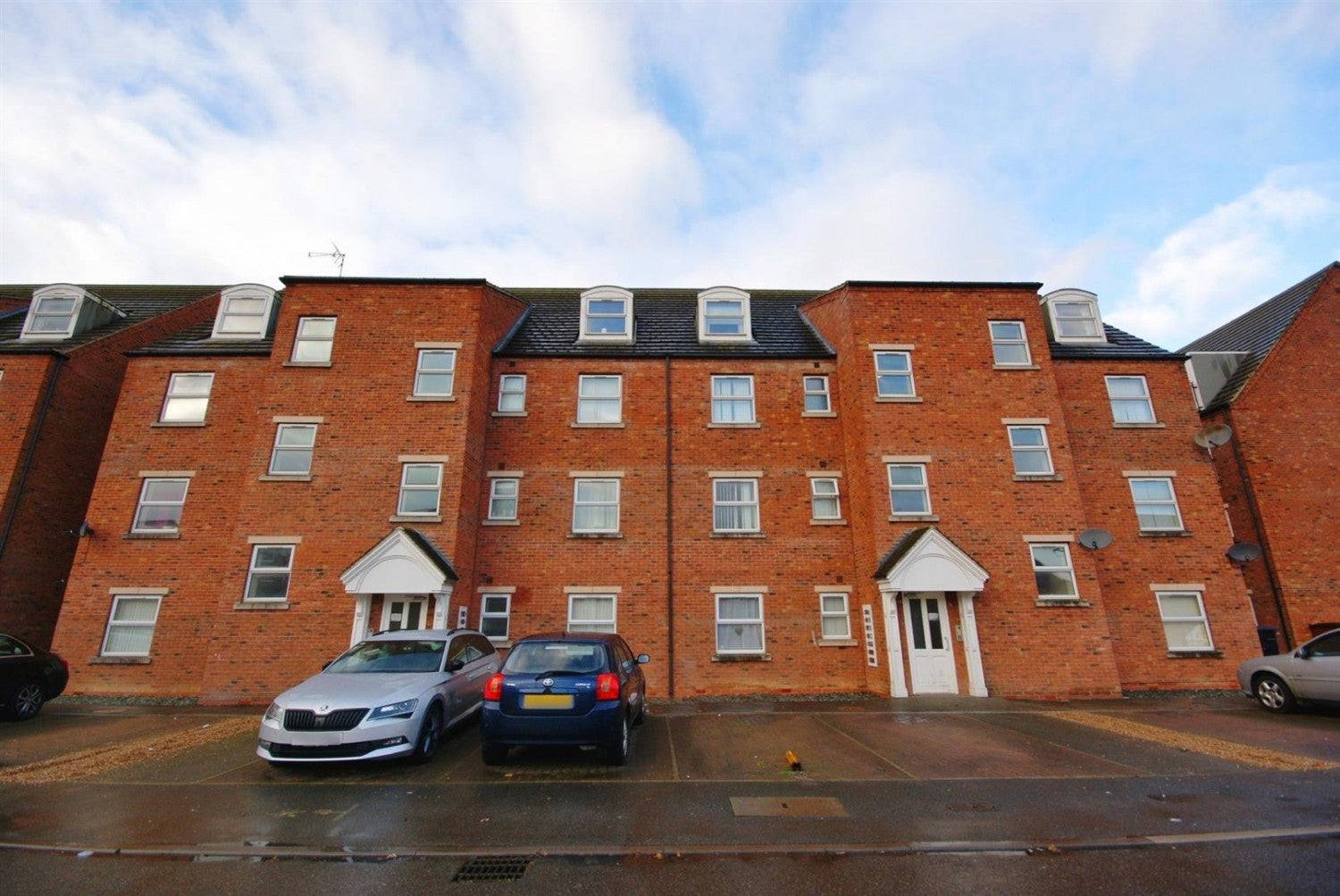 Flat Fairfax Street in Lincoln