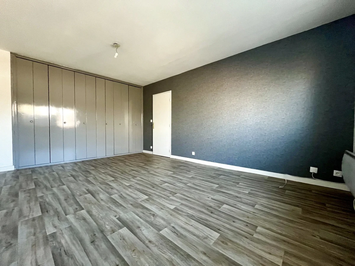 Appartement Rue du Faubourg de Roubaix à Lille