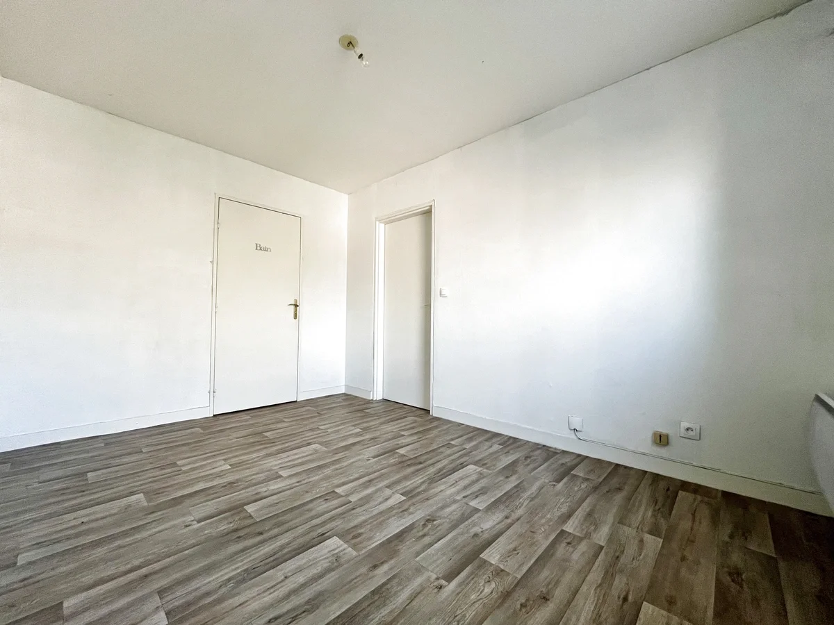 Appartement Rue du Faubourg de Roubaix à Lille