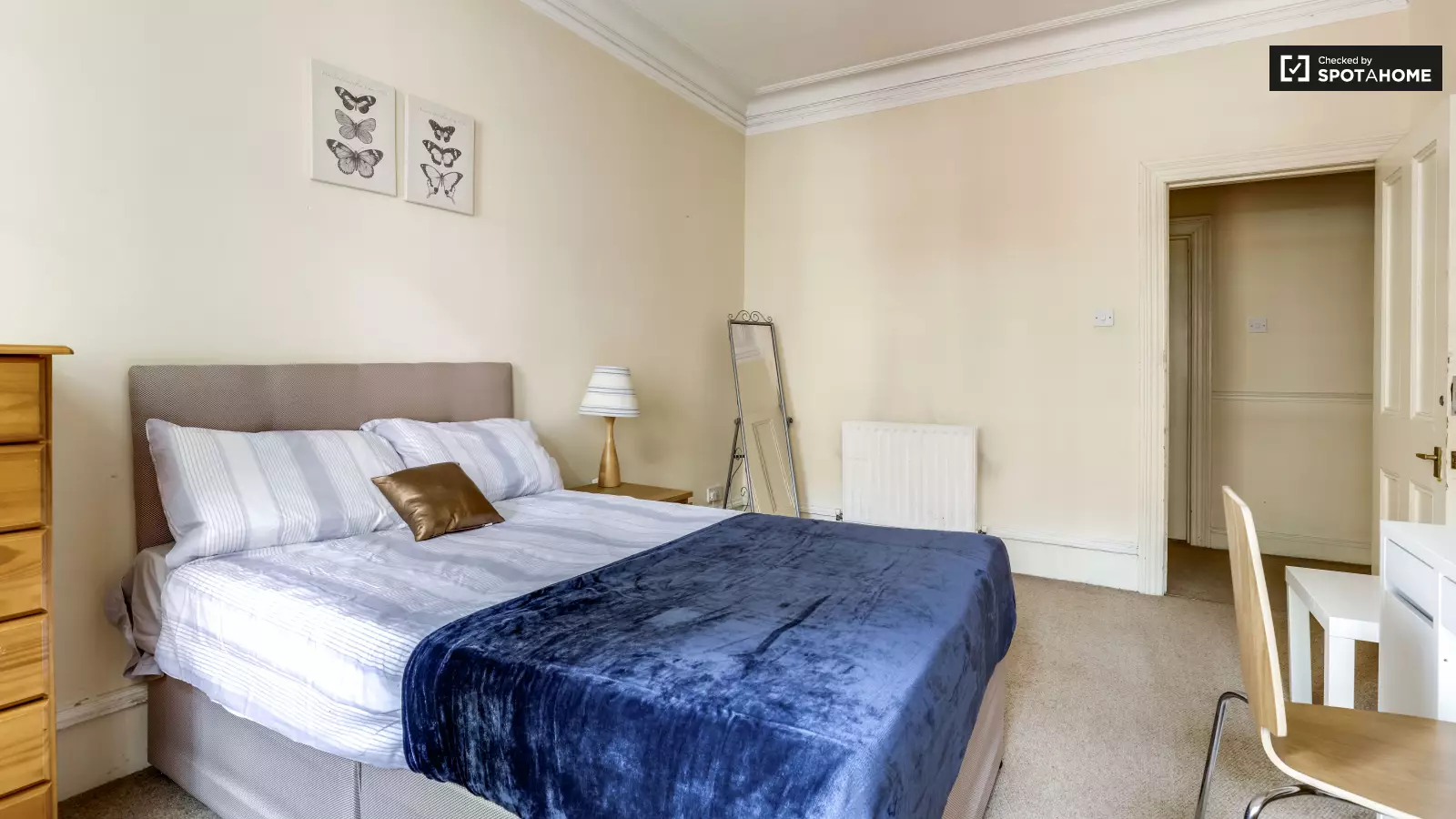 Flat Lanfrey Place in Greater London