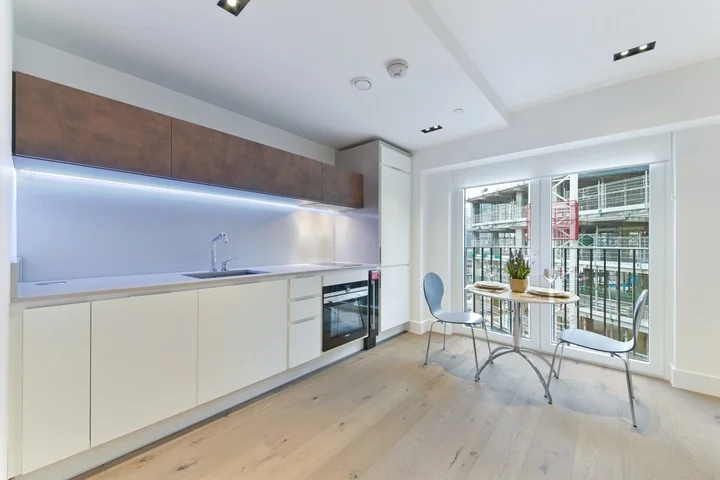 Flat Wandsworth Road in Greater London