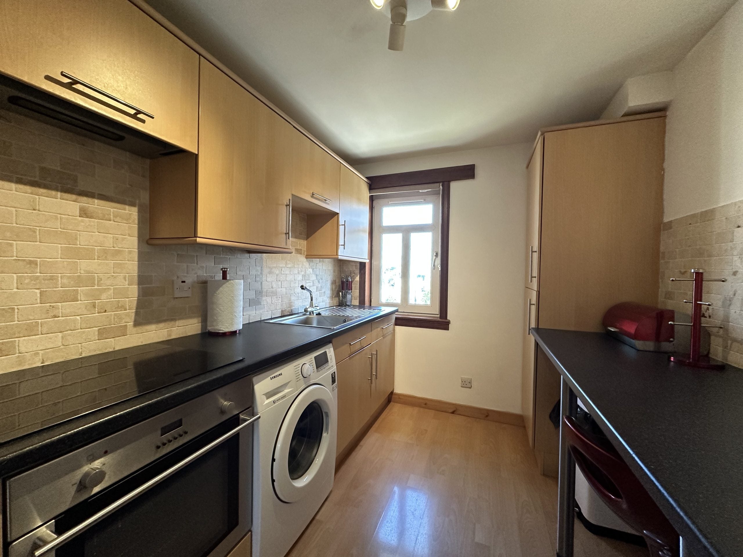 Flat Marine Court in Aberdeen