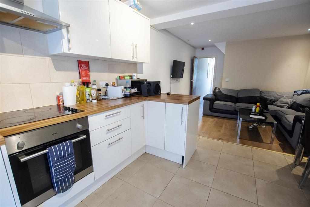 Flat Heeley Road in Birmingham