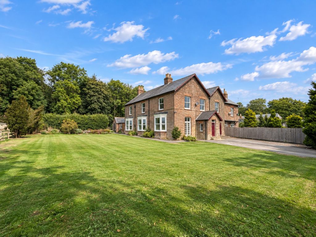 House Kirby Lane in Kirby Grindalythe