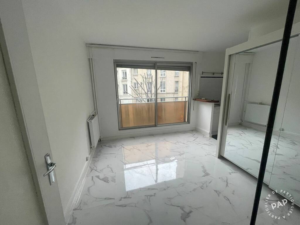 Appartement Place du Maréchal de Lattre de Tassigny à Paris