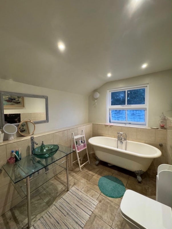Room Vansittart Road in Greater London