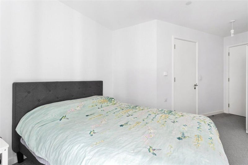Room Station Road in Greater London