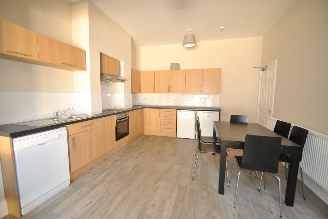 Room Filton Avenue in Bristol