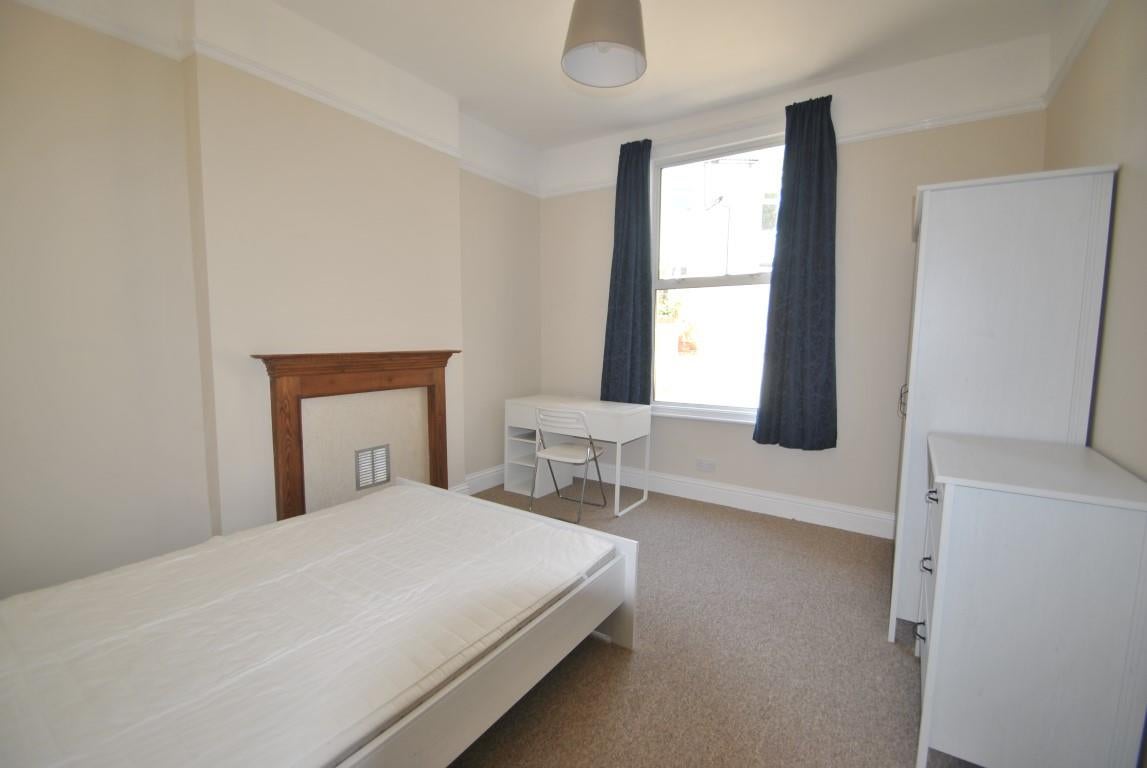 Room Filton Avenue in Bristol