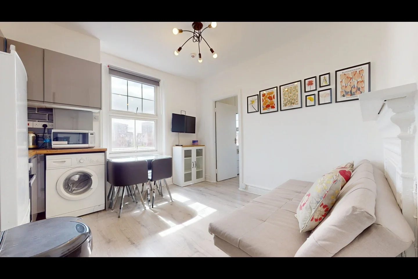 Flat Lisson Street in City of Westminster