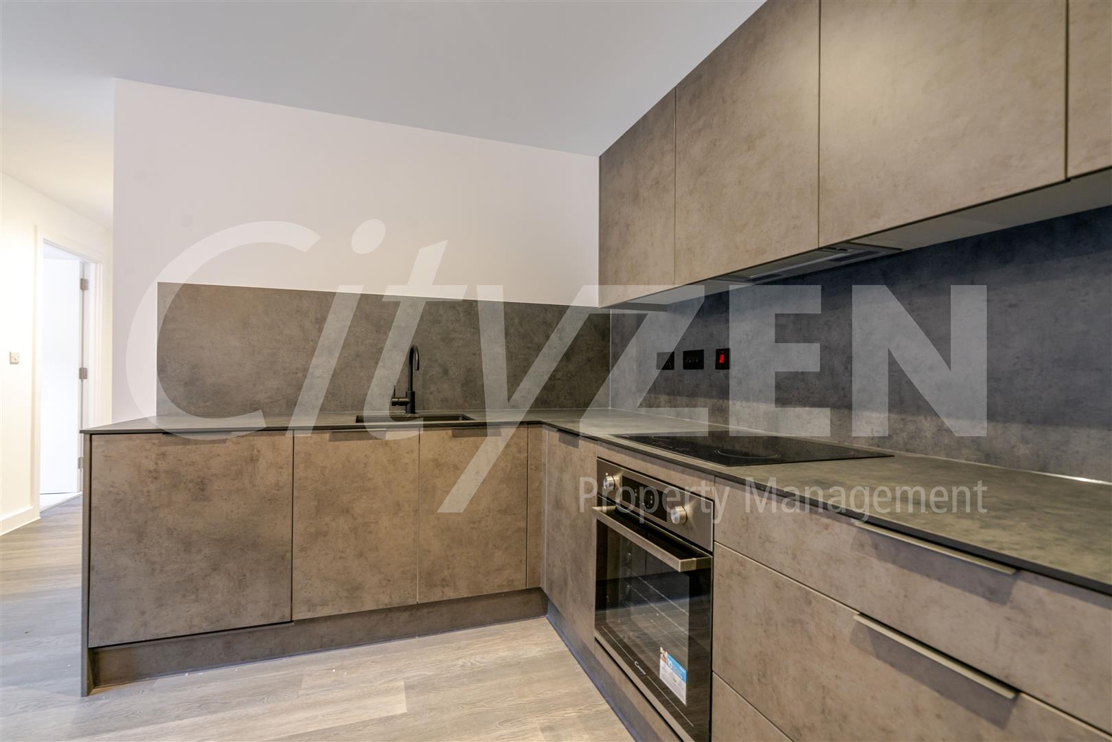 Flat Ordsall Lane in Salford