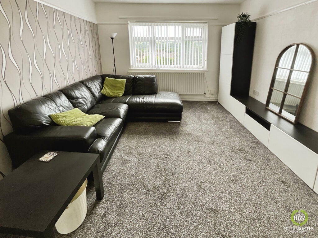 Flat Brunshaw Avenue in Burnley