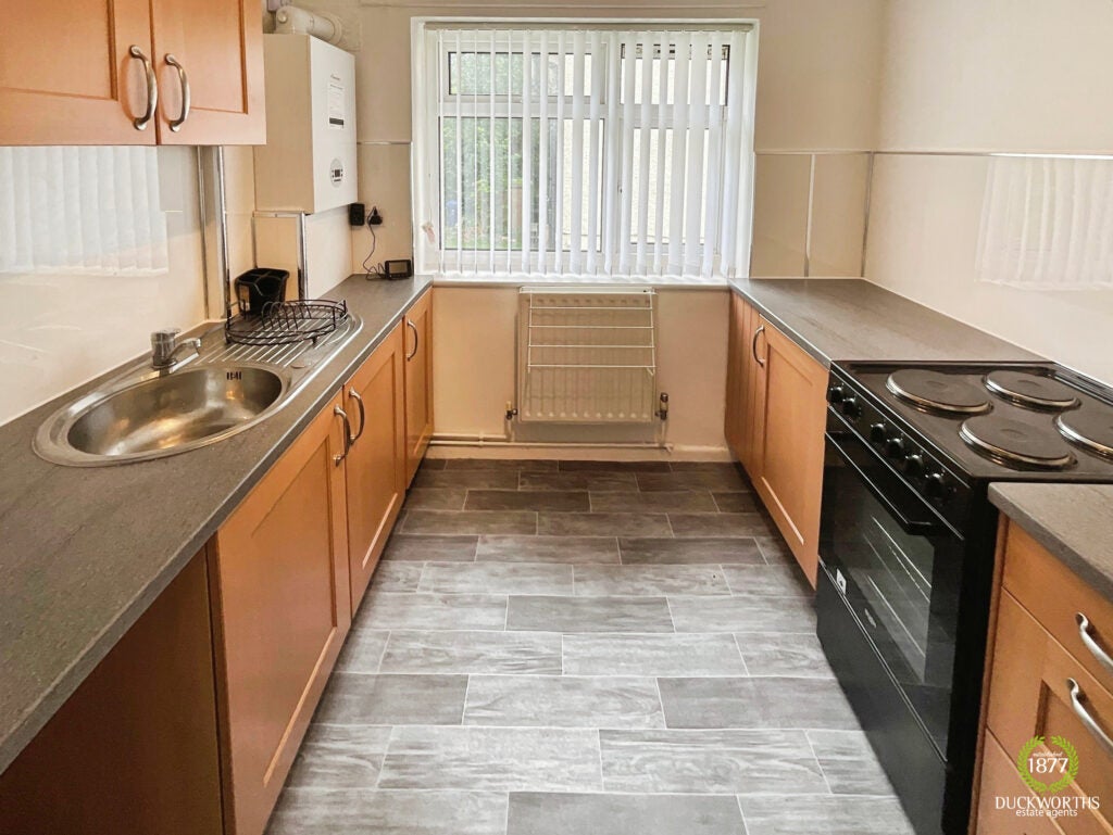Flat Brunshaw Avenue in Burnley