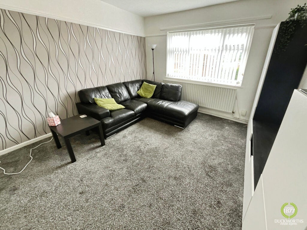 Flat Brunshaw Avenue in Burnley