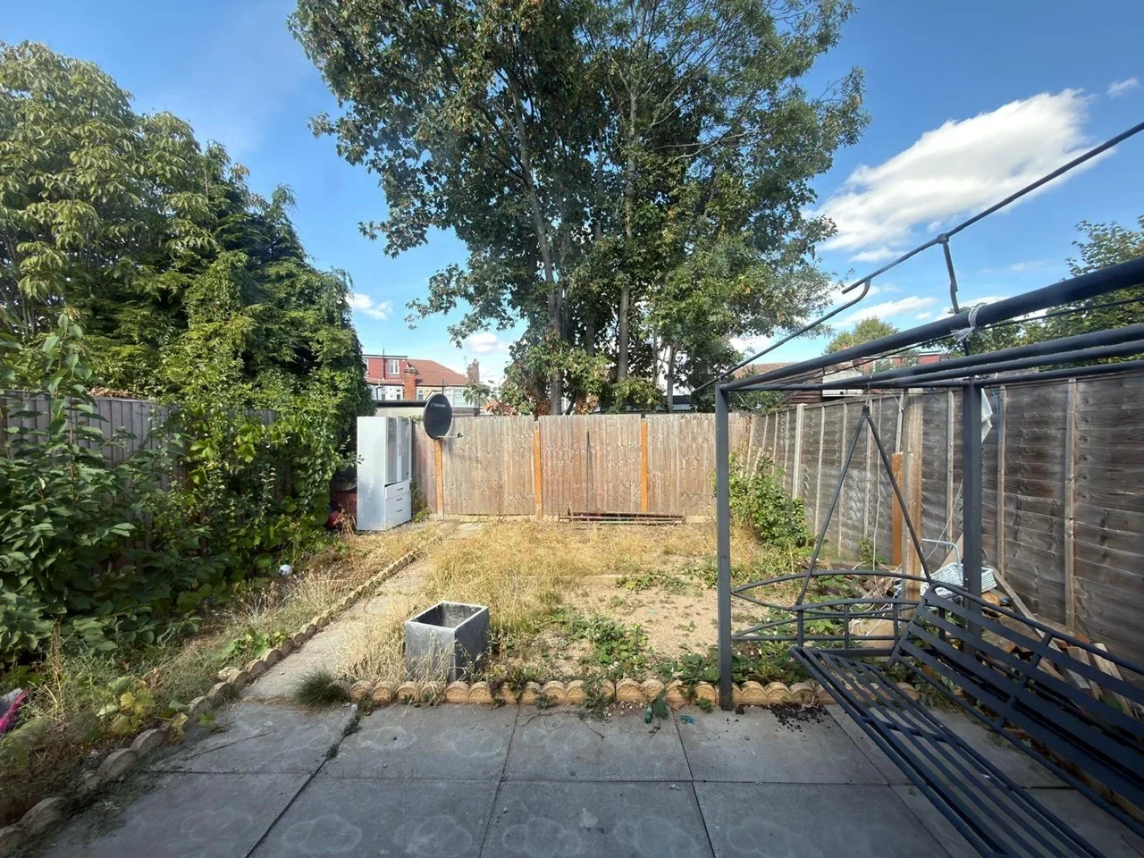 House Hydefield Close in Greater London