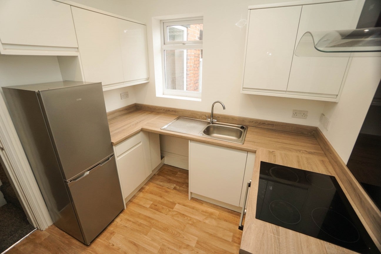 Flat Chorley New Road in Horwich