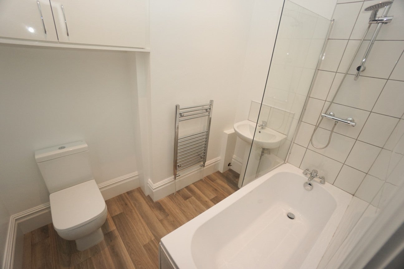 Flat Chorley New Road in Horwich