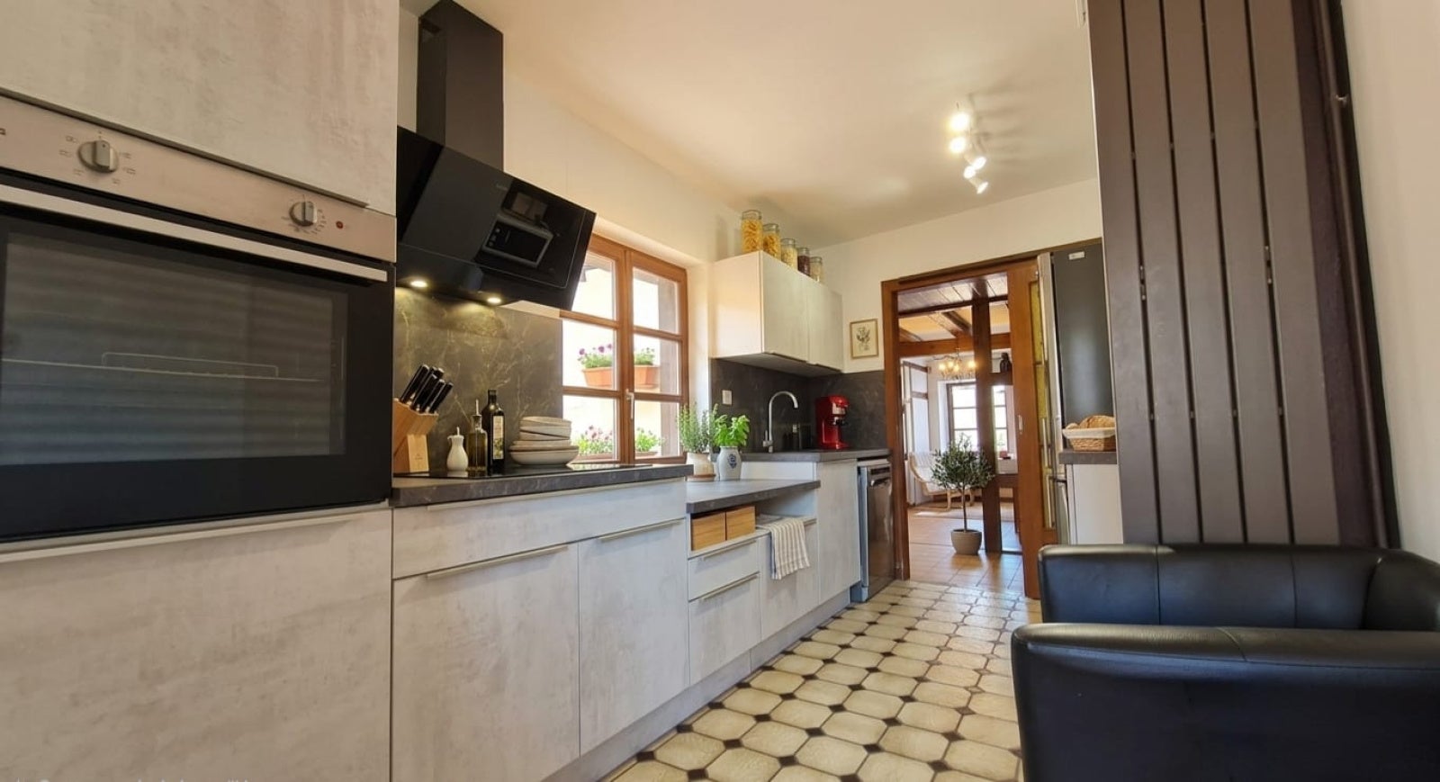 Flat Place des Six Montagnes Noires in Colmar